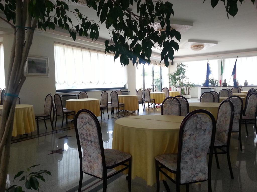 Hotel Capys คาปัว ภายนอก รูปภาพ