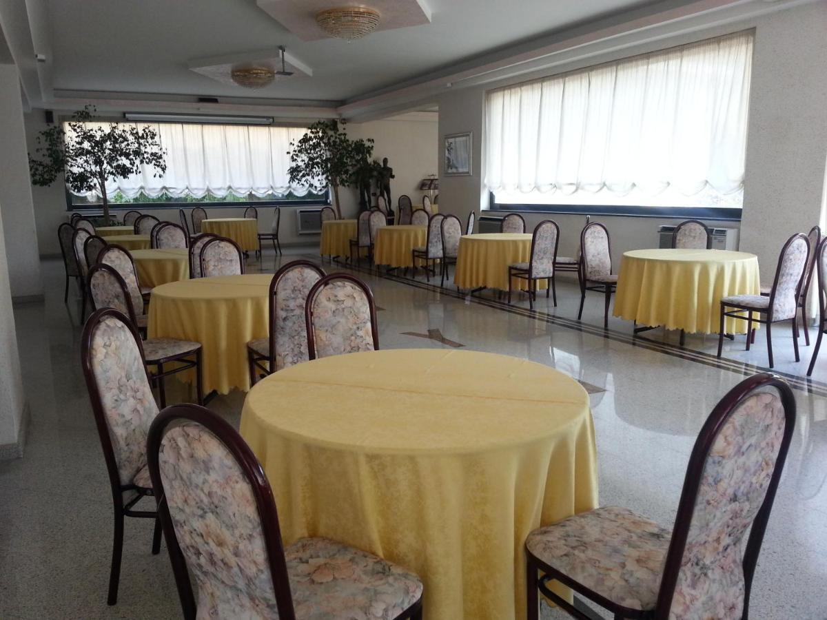 Hotel Capys คาปัว ภายนอก รูปภาพ